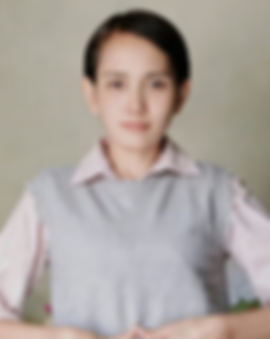 Ex-Singapore Indonesian helper biodata photo