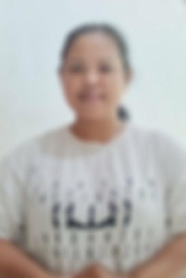 Ex-Singapore Indonesian helper biodata photo