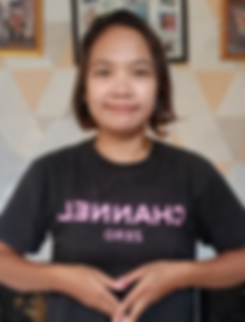 Ex-Singapore Indonesian helper biodata photo