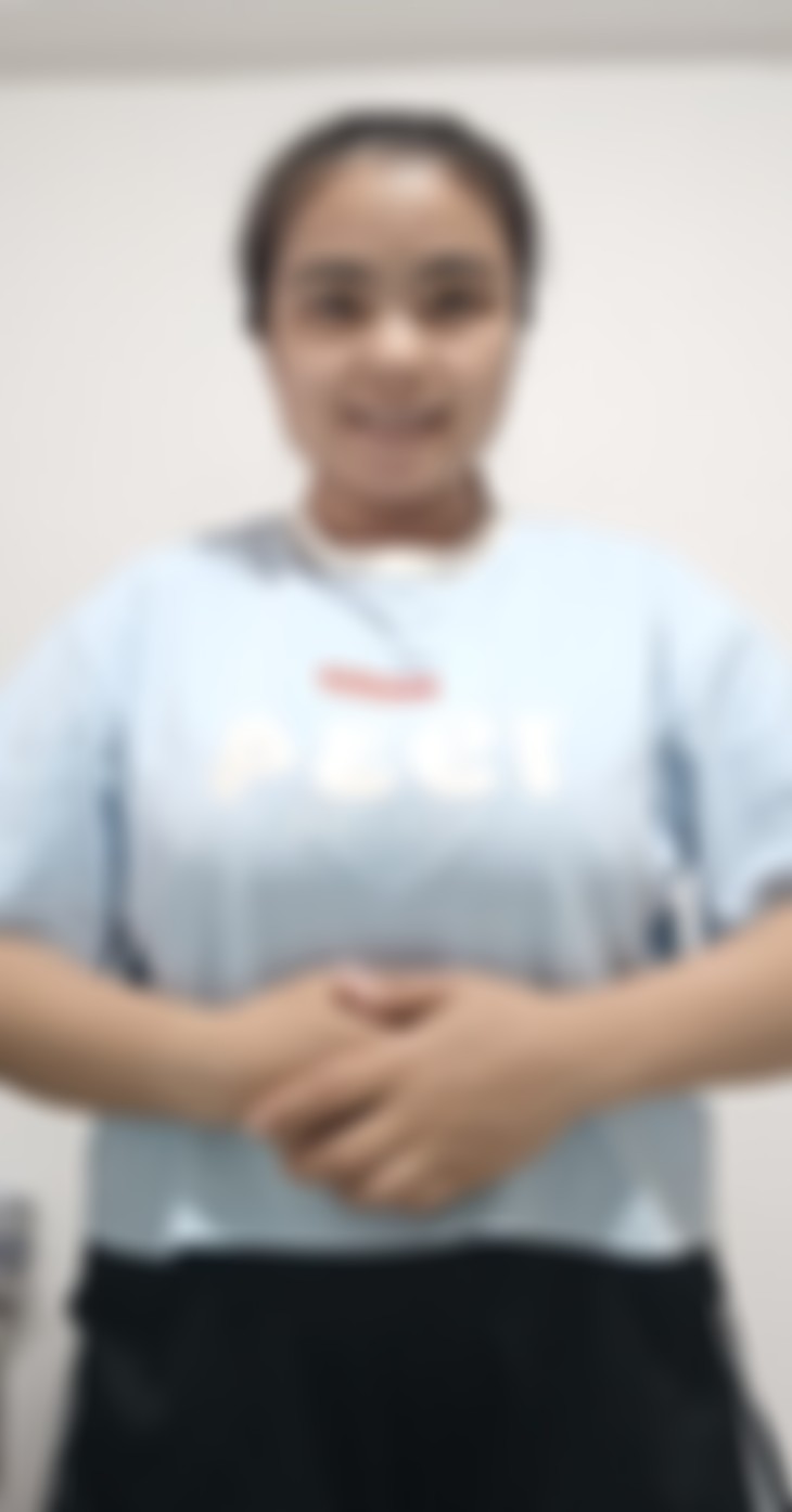 Ex-Singapore Indonesian helper biodata photo