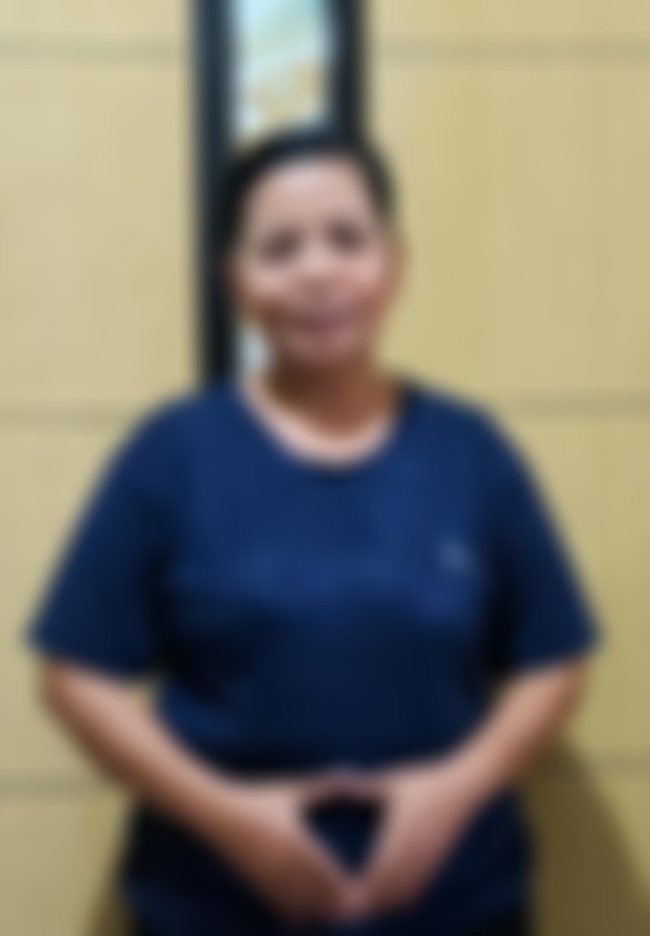 Ex-Singapore Indonesian helper biodata photo