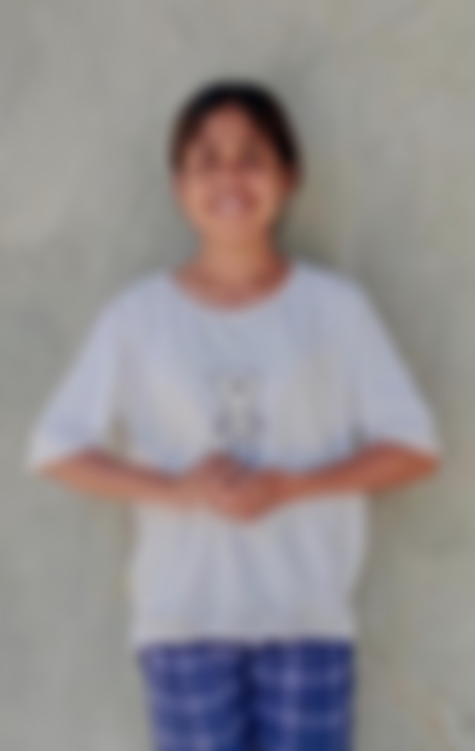 Ex-Singapore Indonesian helper biodata photo