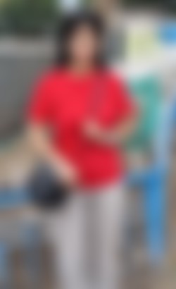 Ex-Singapore domestic helper biodata photo